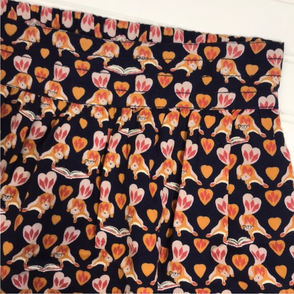 Miniskirt w/Reading Squirrels Print! - Picture 2 of 8
